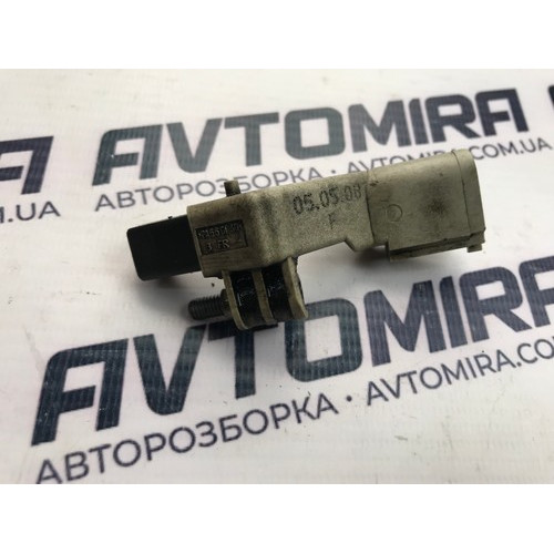  Датчик коленчатого вала VW Passat B6 2005-2010 03C906433A
